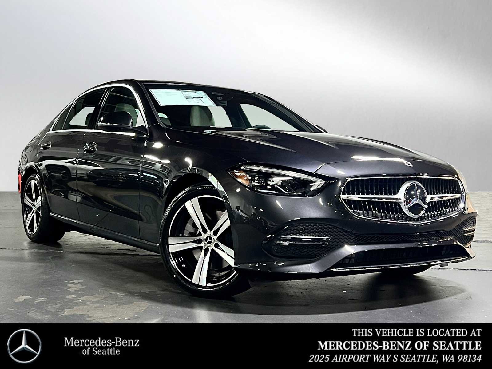Used 2025 Mercedes-Benz C 300 4MATIC Sedan image 1