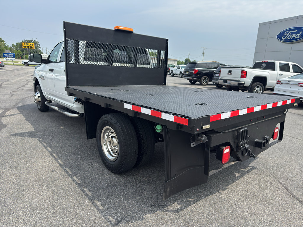 Used 2016 RAM 3500 Tradesman w/ Chrome Appearance Group AWD/4WD image 8