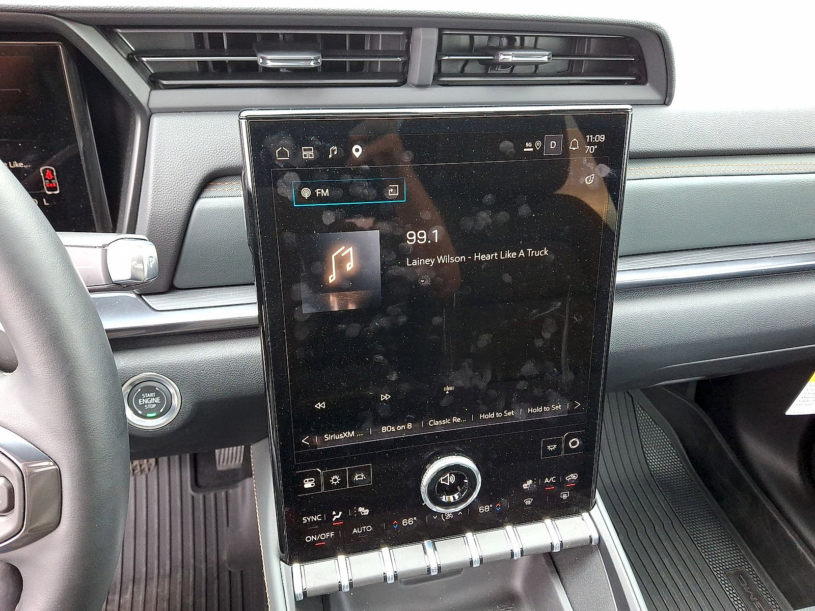 New 2026 GMC Terrain AT4 AWD/4WD image 16