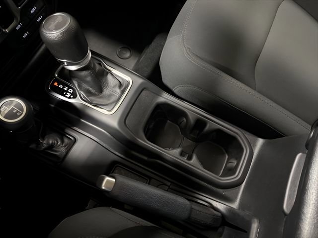 Used 2023 Jeep Wrangler Unlimited Sport AWD/4WD image 24
