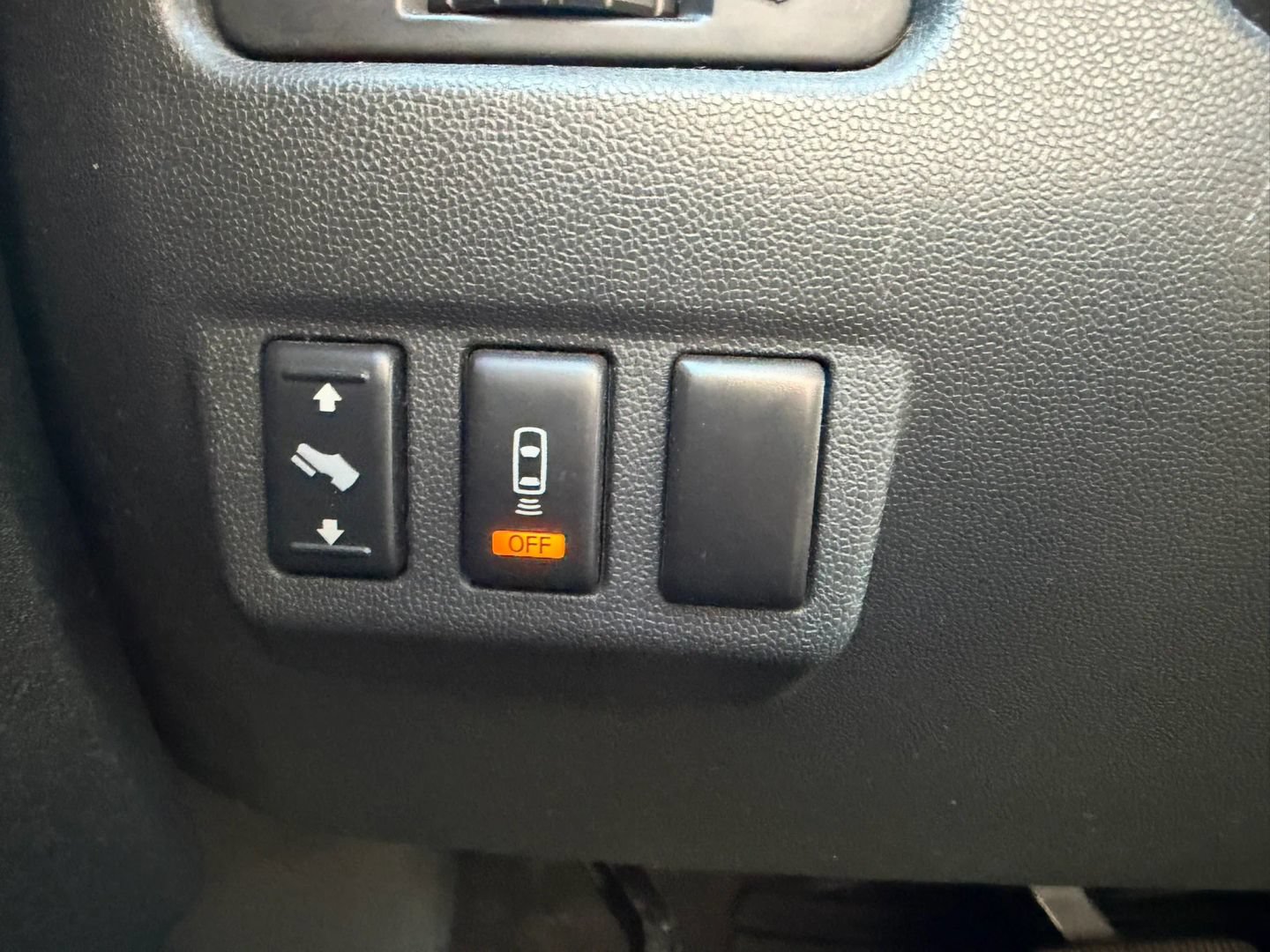 Used 2012 Nissan Titan SV AWD/4WD image 28