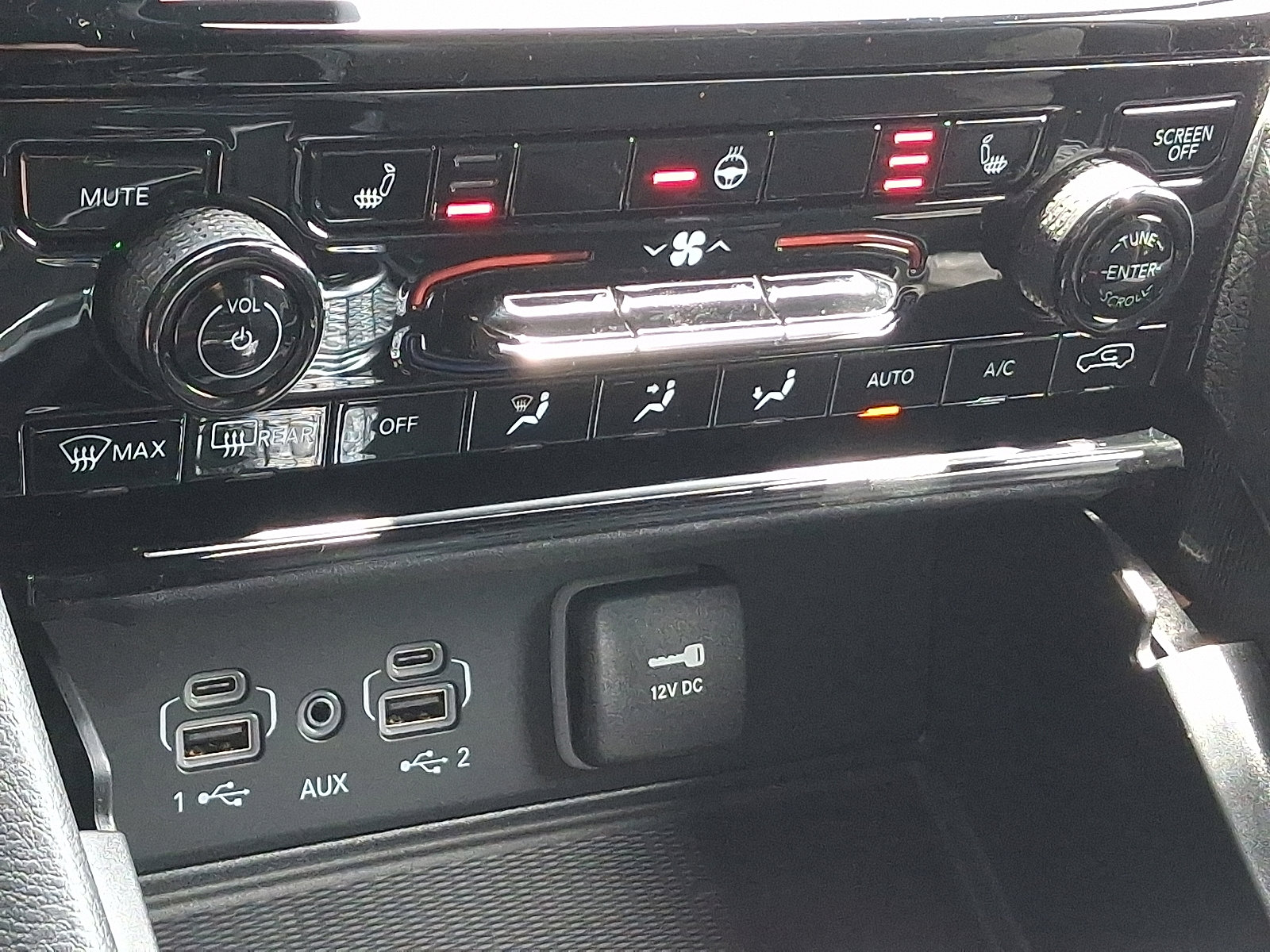 New 2025 Jeep Grand Cherokee L Altitude image 11