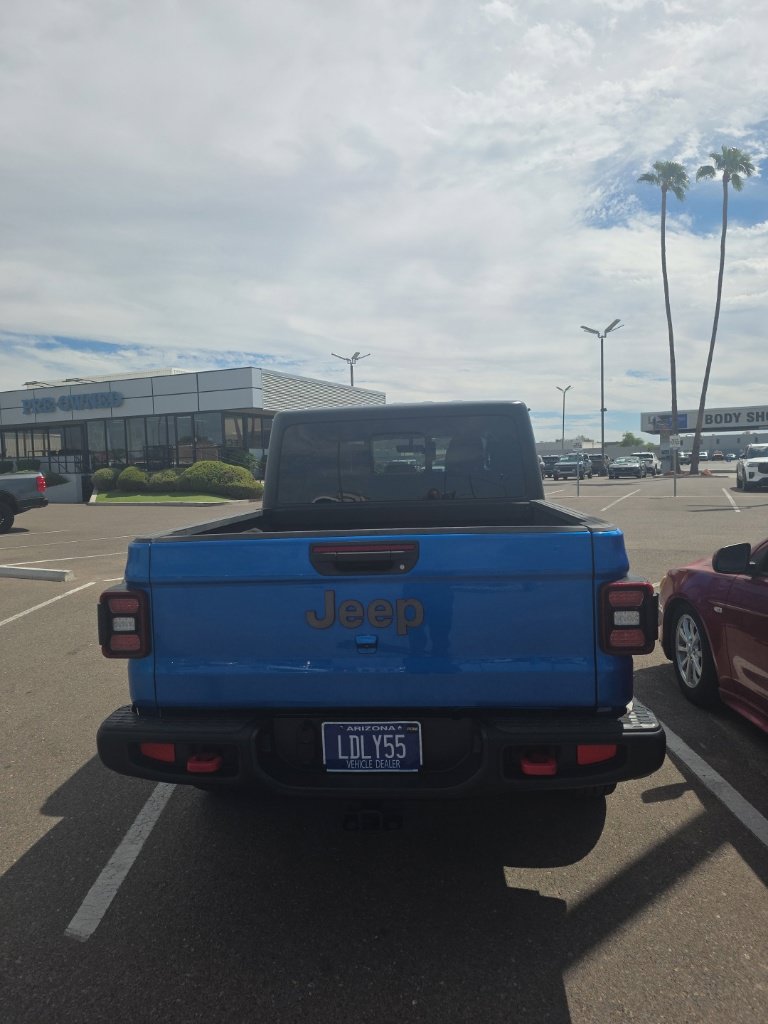 Used 2020 Jeep Gladiator Rubicon AWD/4WD image 8