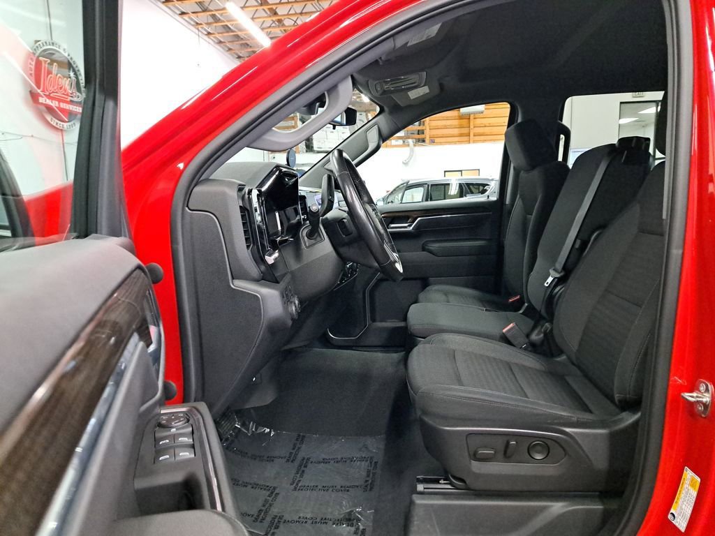 Used 2022 Chevrolet Silverado 1500 RST image 11