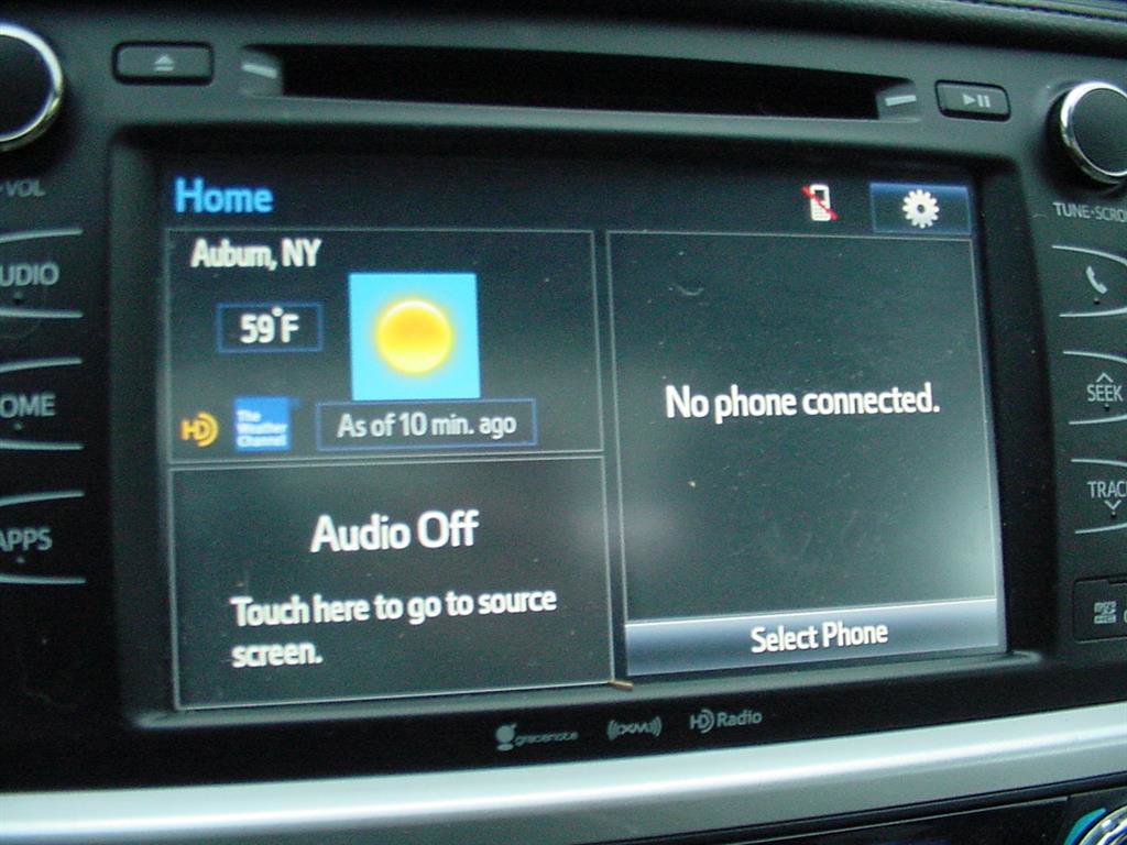 Used 2019 Toyota Highlander XLE image 10