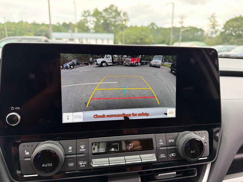 Used 2026 Toyota Grand Highlander AWD image 11