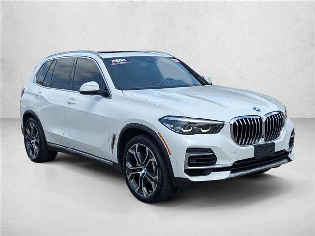 Used 2022 BMW X5 sDrive40i w/ Premium Package image 3