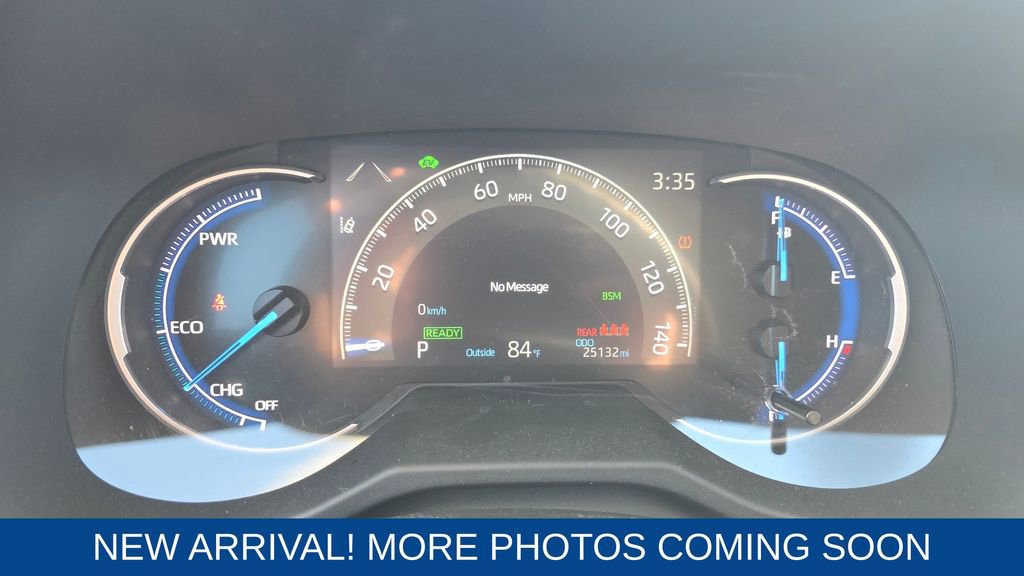 Used 2025 Toyota RAV4 XLE image 17