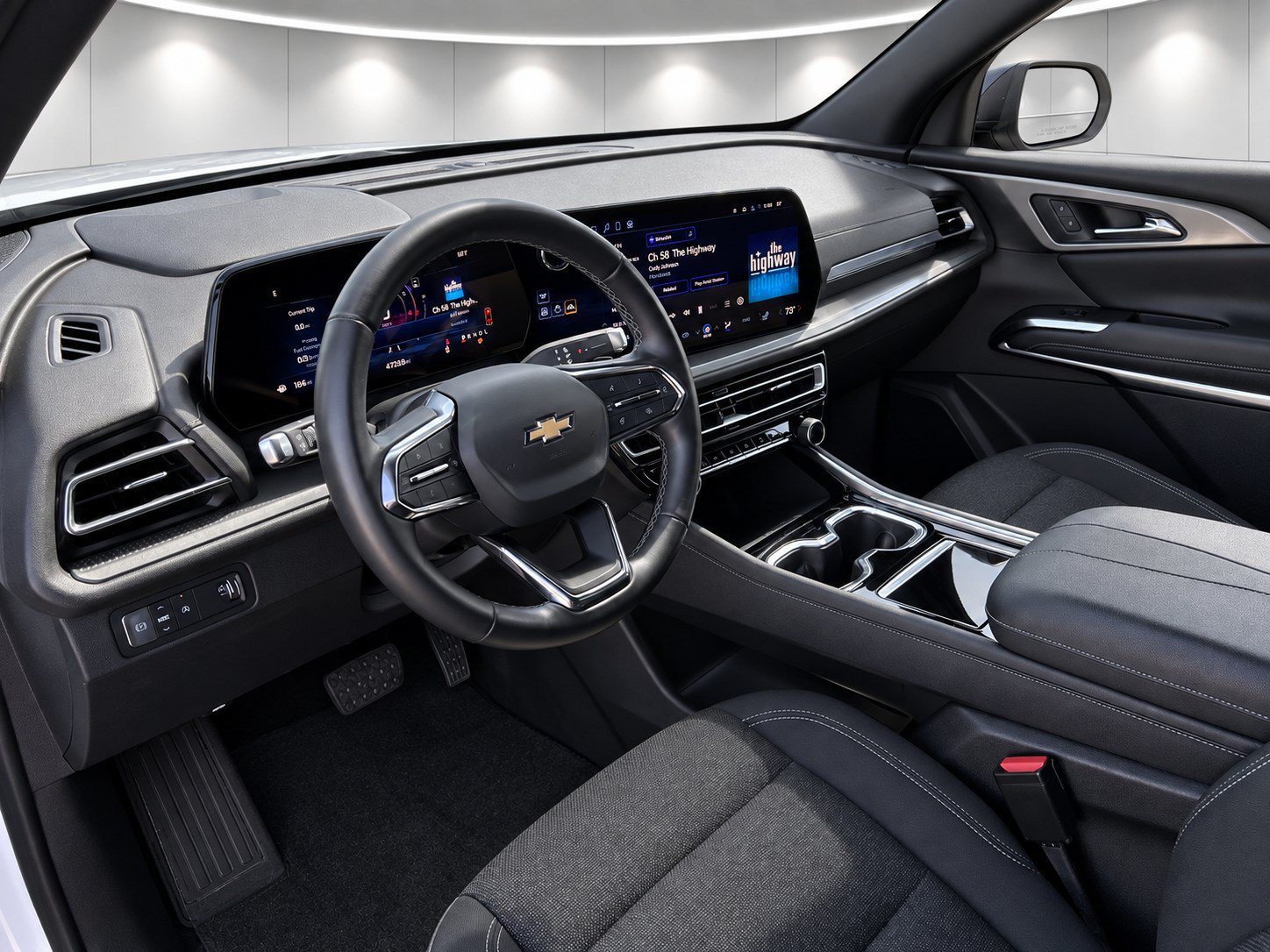 Used 2024 Chevrolet Traverse LT FWD image 9
