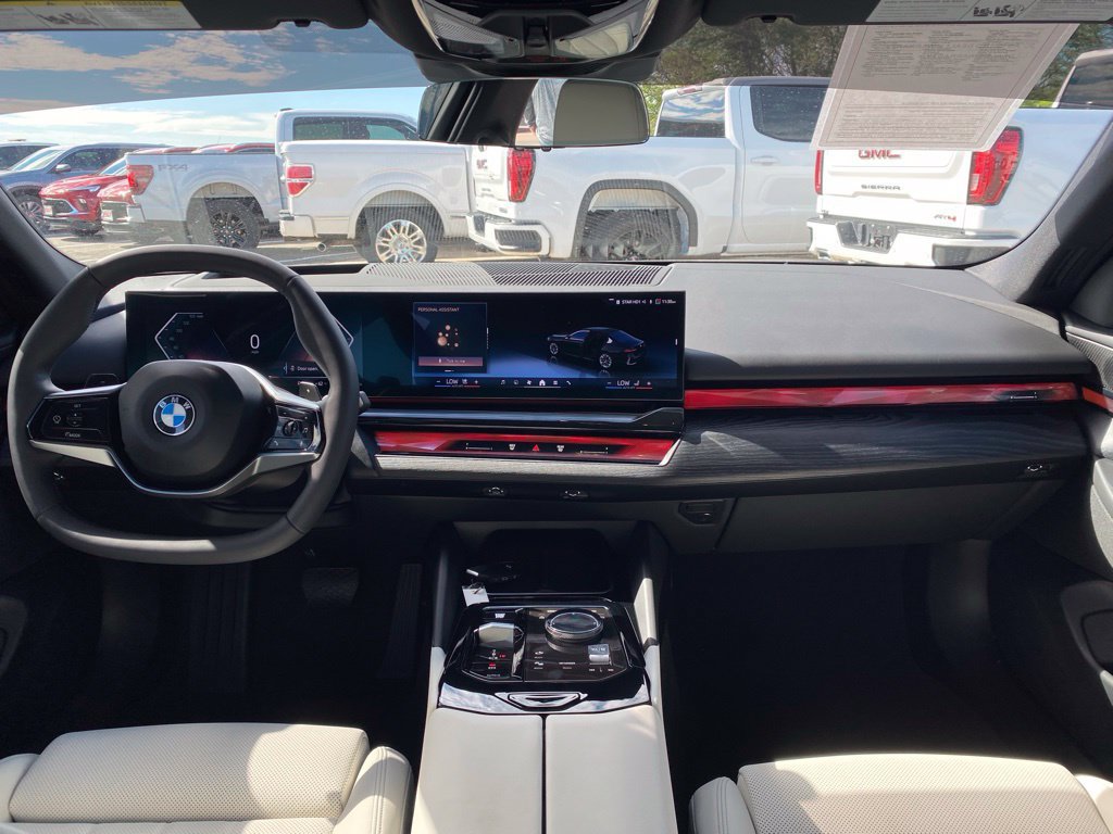 Used 2026 BMW 540i xDrive w/ Premium Package AWD/4WD image 20