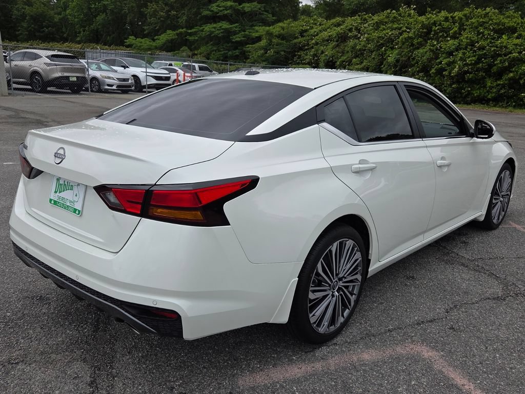 New 2026 Nissan Altima 2.5 SV FWD image 10