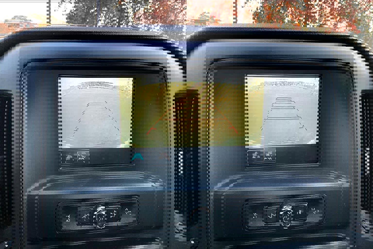 Used 2018 GMC Sierra 2500 4x4 Crew Cab w/ Sierra Convenience Package image 26