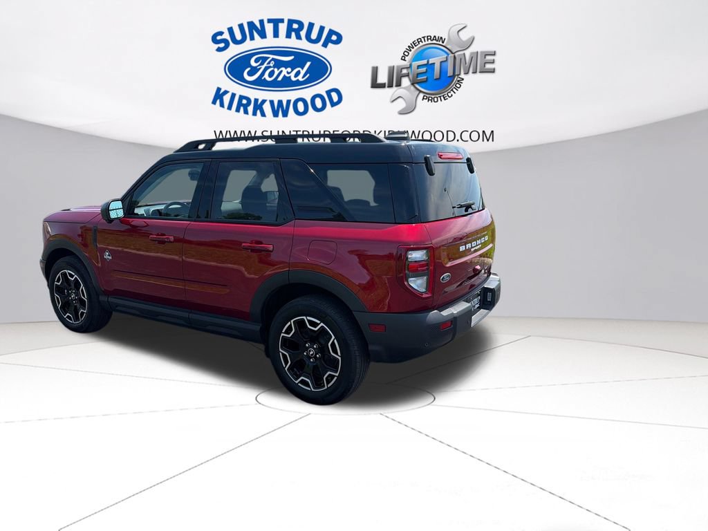 Used 2025 Ford Bronco Sport Outer Banks w/ Outer Banks Tech Package+ AWD/4WD image 3