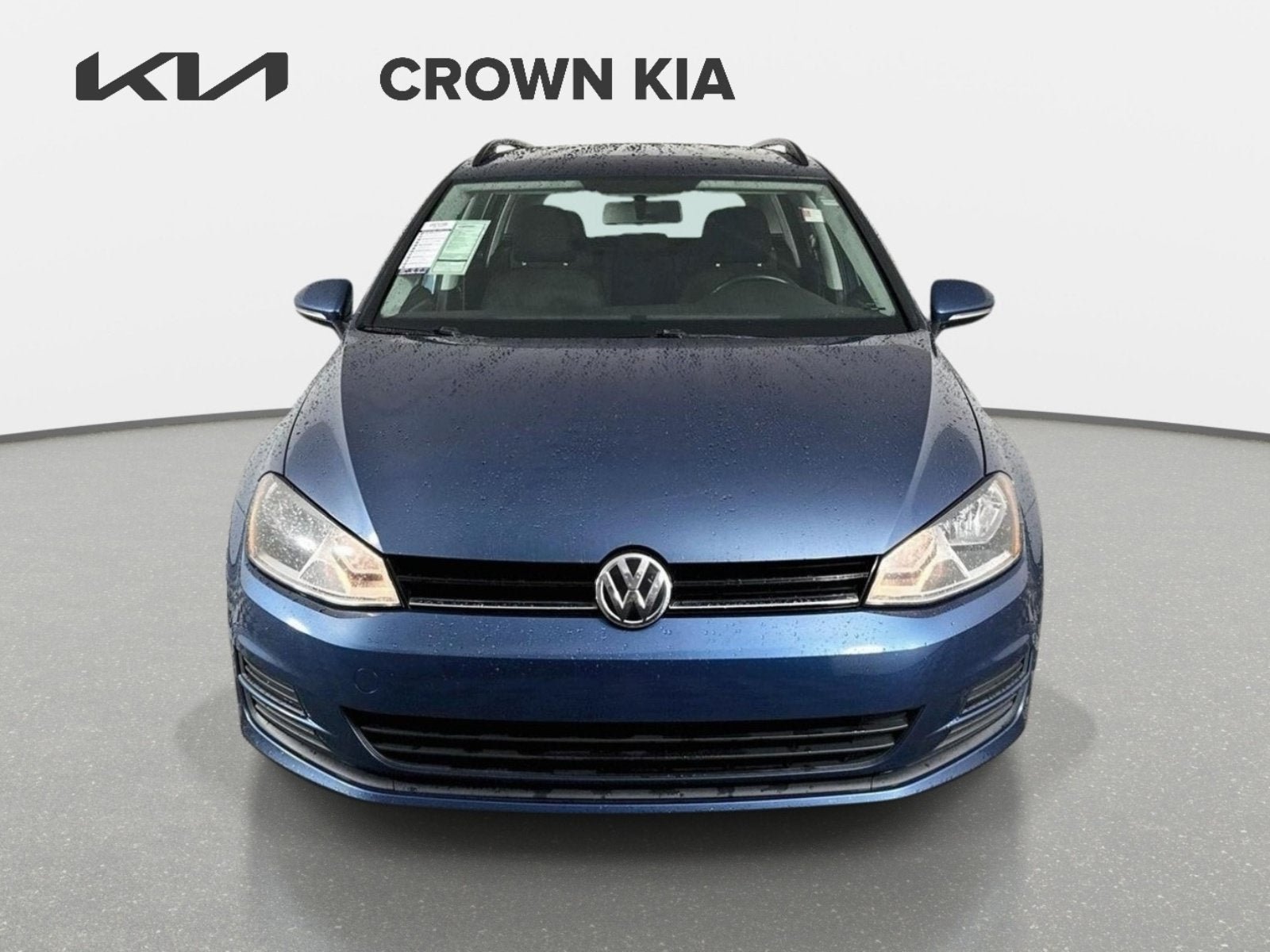 Used 2017 Volkswagen Golf S FWD image 2