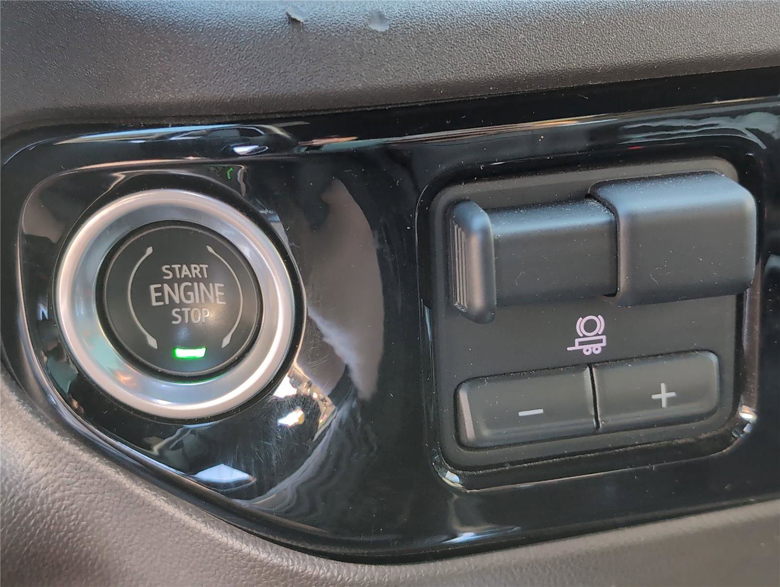 Used 2022 GMC Sierra 1500 SLT w/ SLT Premium Plus Package image 21