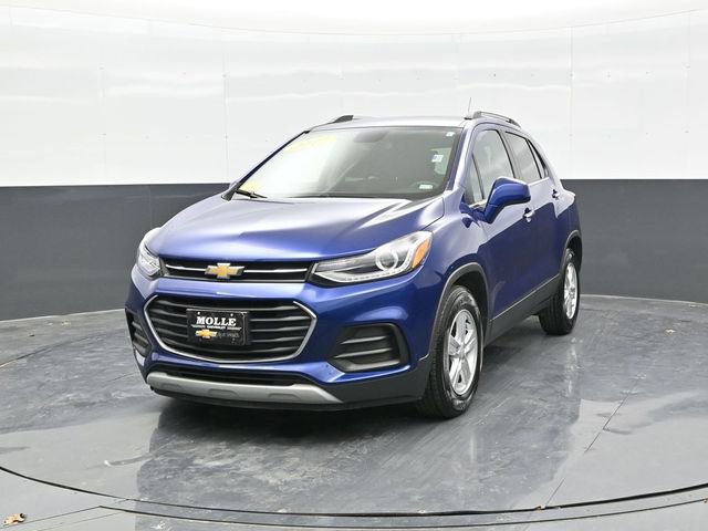 Used 2017 Chevrolet Trax LT w/ LT Convenience Package image 2