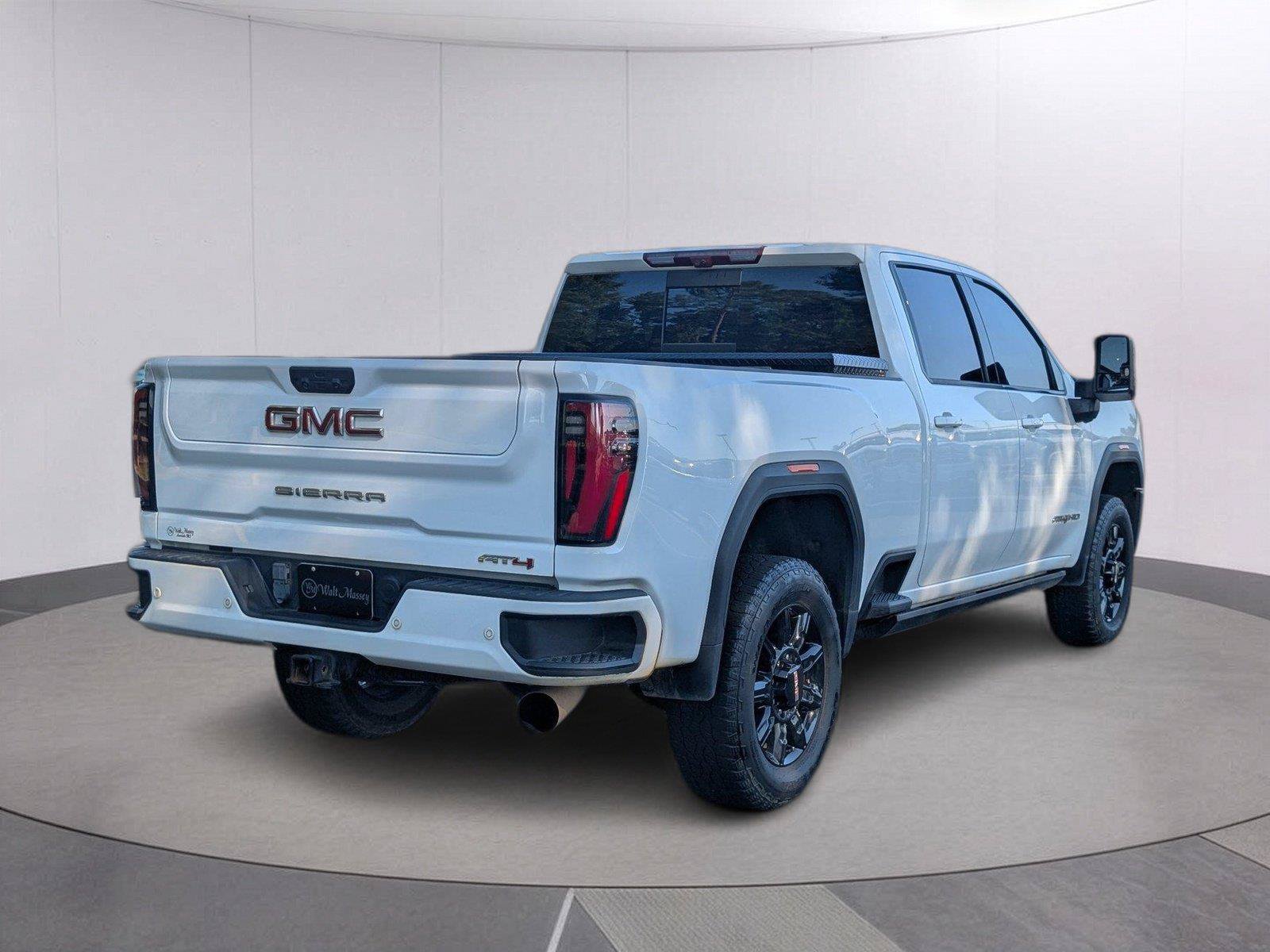 Used 2024 GMC Sierra 2500 AT4 w/ AT4 Premium Plus Package AWD/4WD image 7