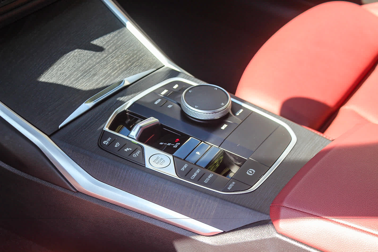 Used 2026 BMW 330i Sedan w/ M Sport Package RWD image 18