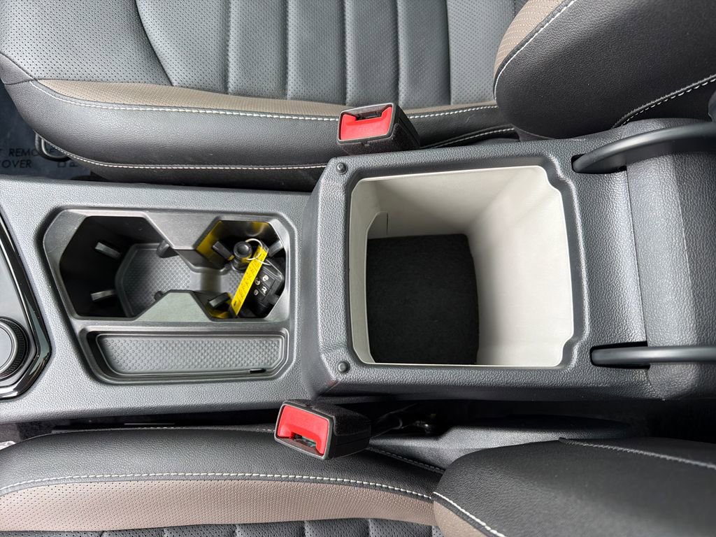 Certified 2024 Volkswagen Taos SEL image 27