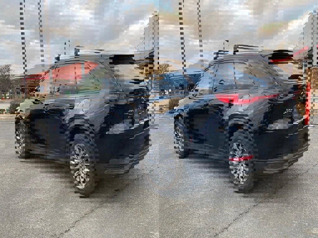 Used 2024 MAZDA CX-90 3.3 Turbo w/ Preferred Plus image 6