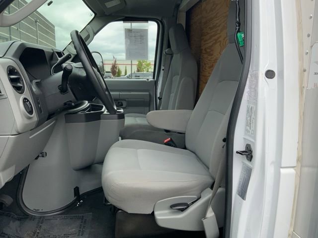 Used 2018 Ford E-450 and Econoline 450 Super Duty w/ Exterior Upgrade Package image 13