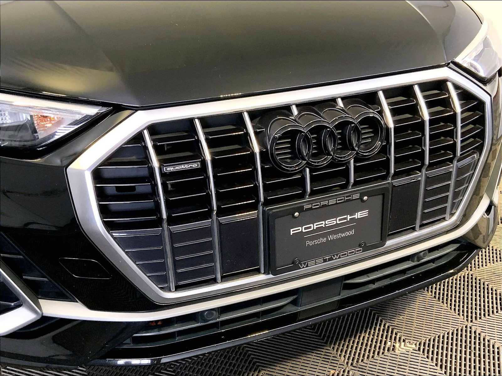 Used 2021 Audi Q3 2.0T Premium image 34