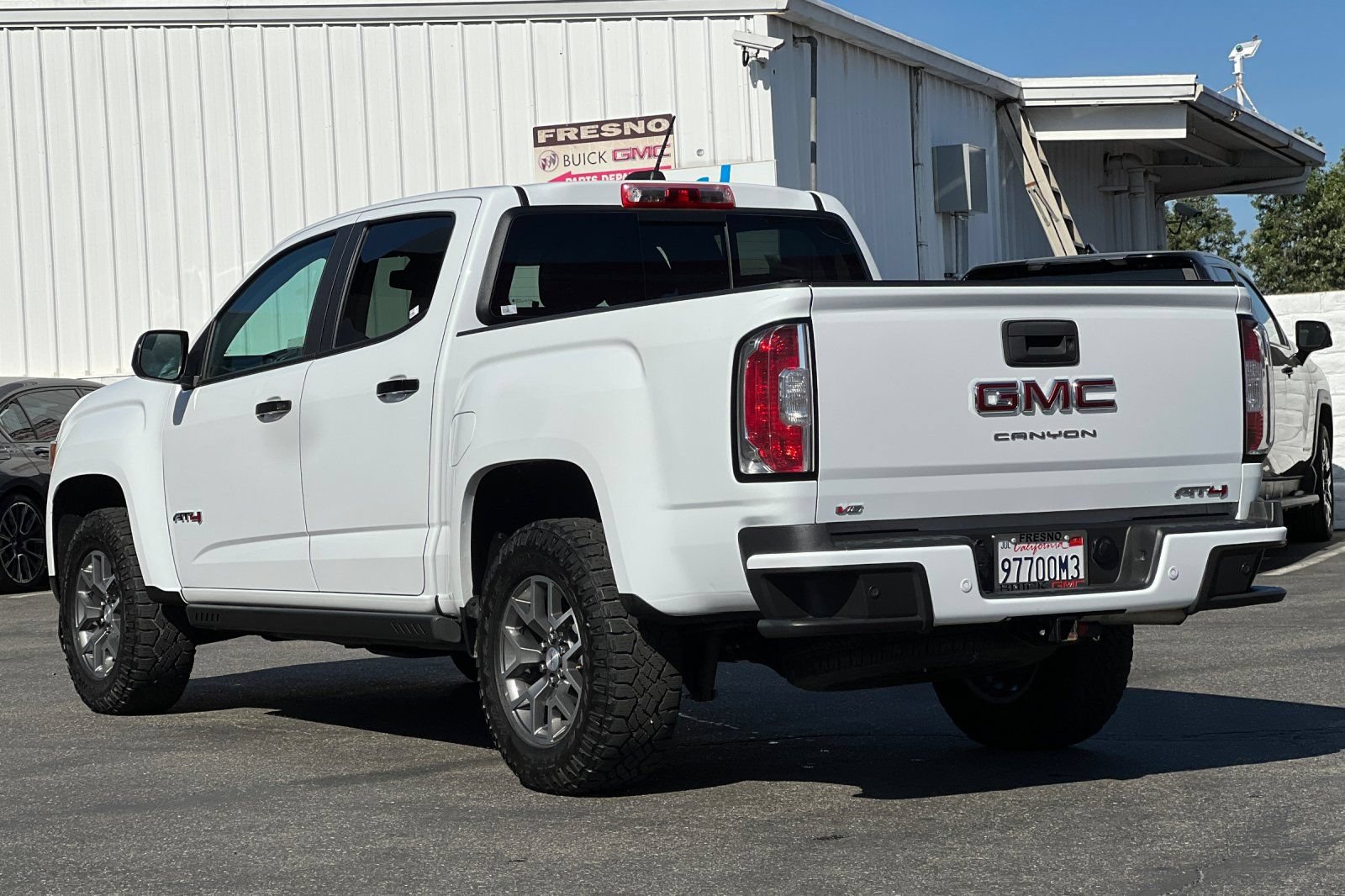 Used 2022 GMC Canyon AT4 w/ Trailering Package AWD/4WD image 6