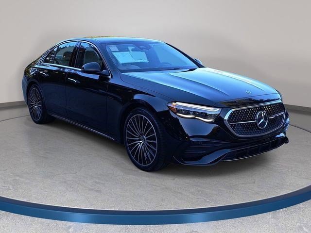 Used 2026 Mercedes-Benz E 350 4MATIC Sedan image 3