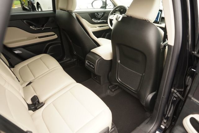 Used 2026 Lincoln Corsair Premiere AWD/4WD image 14