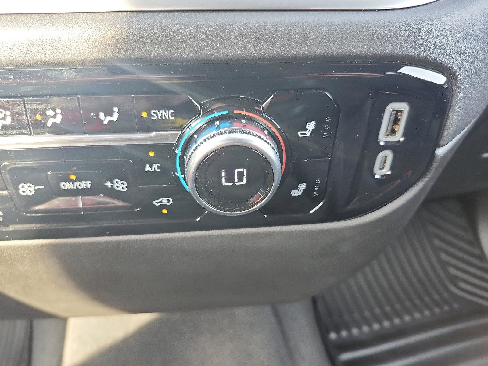 New 2026 GMC Sierra 1500 SLE image 16