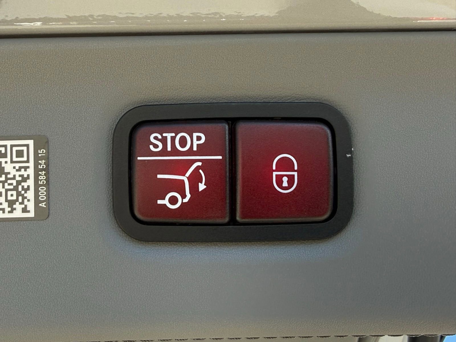 New 2025 Mercedes-Benz Maybach EQS 680 4MATIC image 13