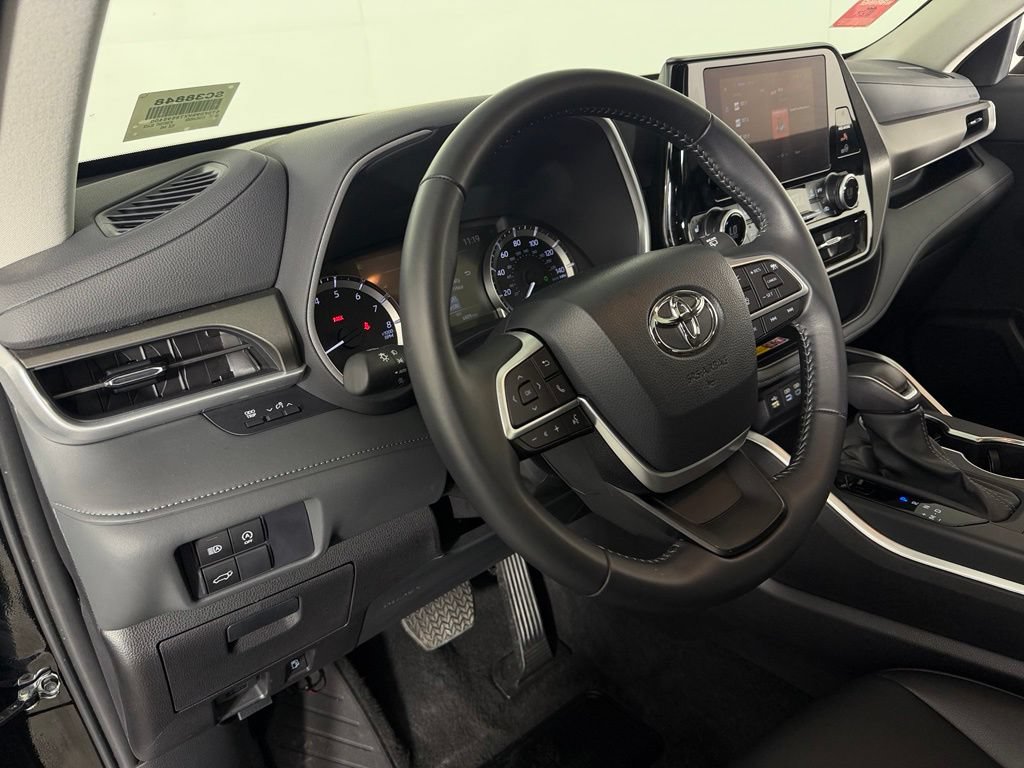 Used 2026 Toyota Highlander XLE AWD/4WD image 20