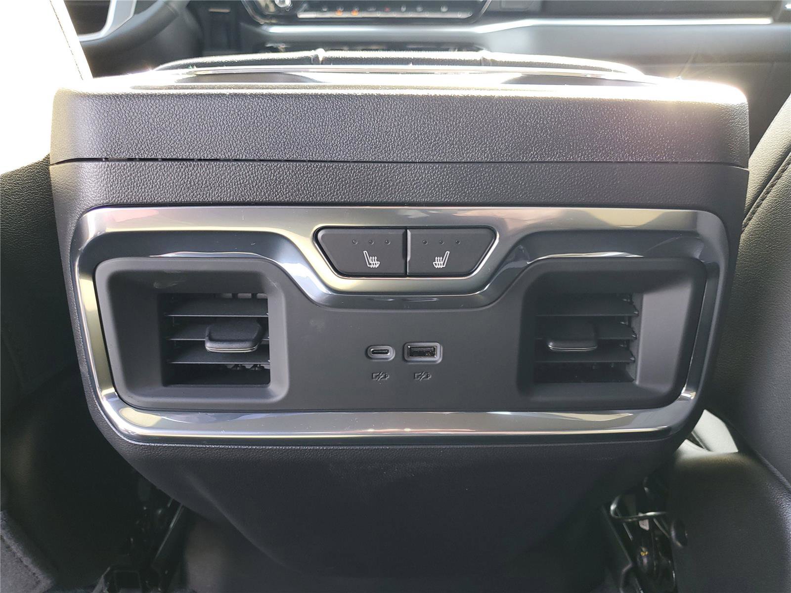 New 2026 GMC Sierra 1500 SLT w/ SLT Premium Package image 10