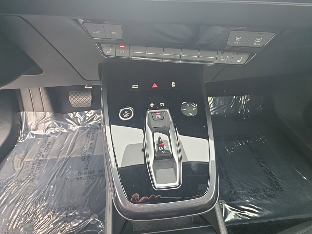 Used 2022 Audi Q4 e-tron Premium Plus w/ Premium Plus image 20