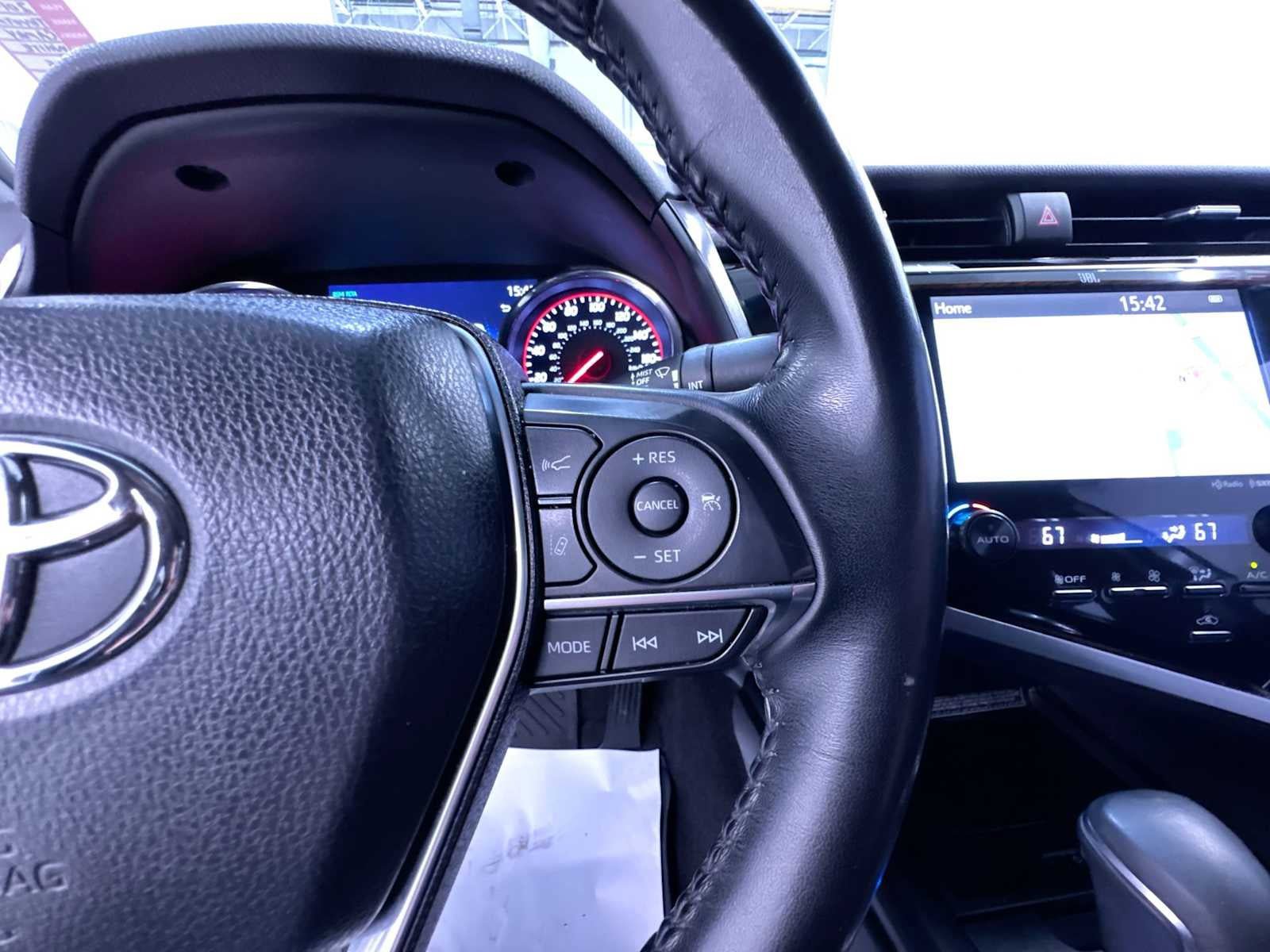 Used 2019 Toyota Camry XSE w/ Navigation Package FWD image 21