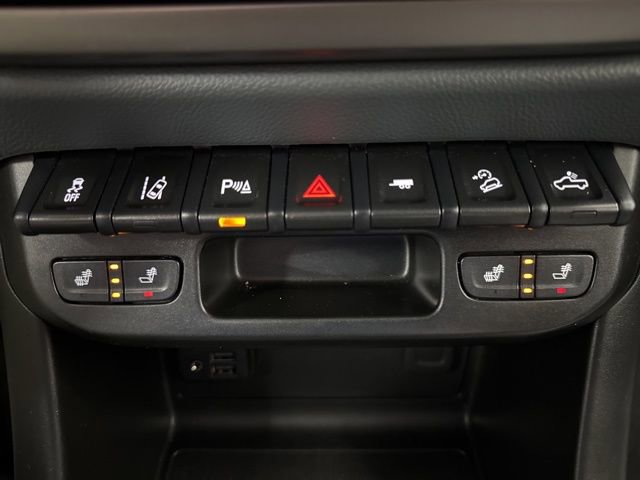 Used 2022 Chevrolet Colorado Z71 w/ Safety Package image 18