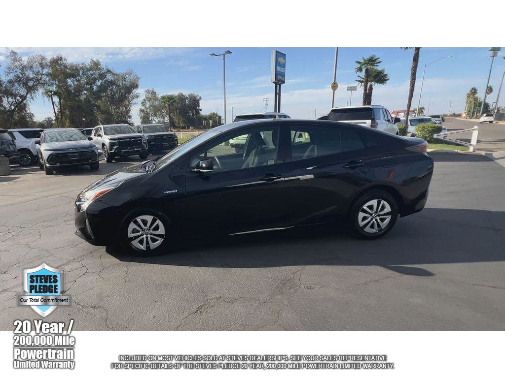 Used 2018 Toyota Prius Two image 6