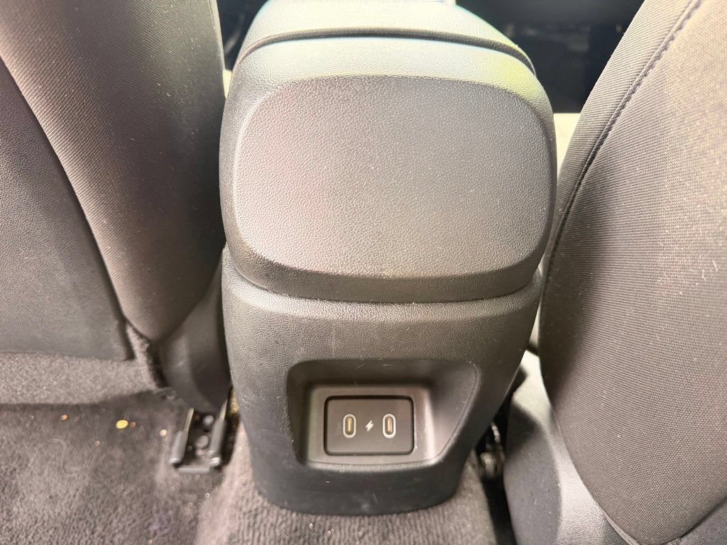 Certified 2025 Hyundai Elantra SEL FWD image 32