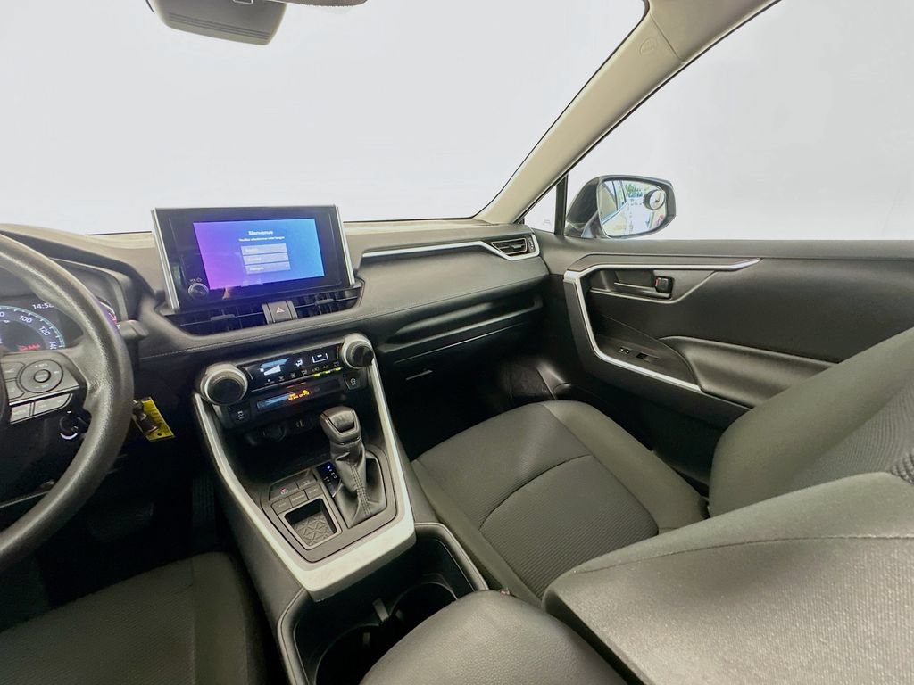 Certified 2025 Toyota RAV4 LE FWD image 26