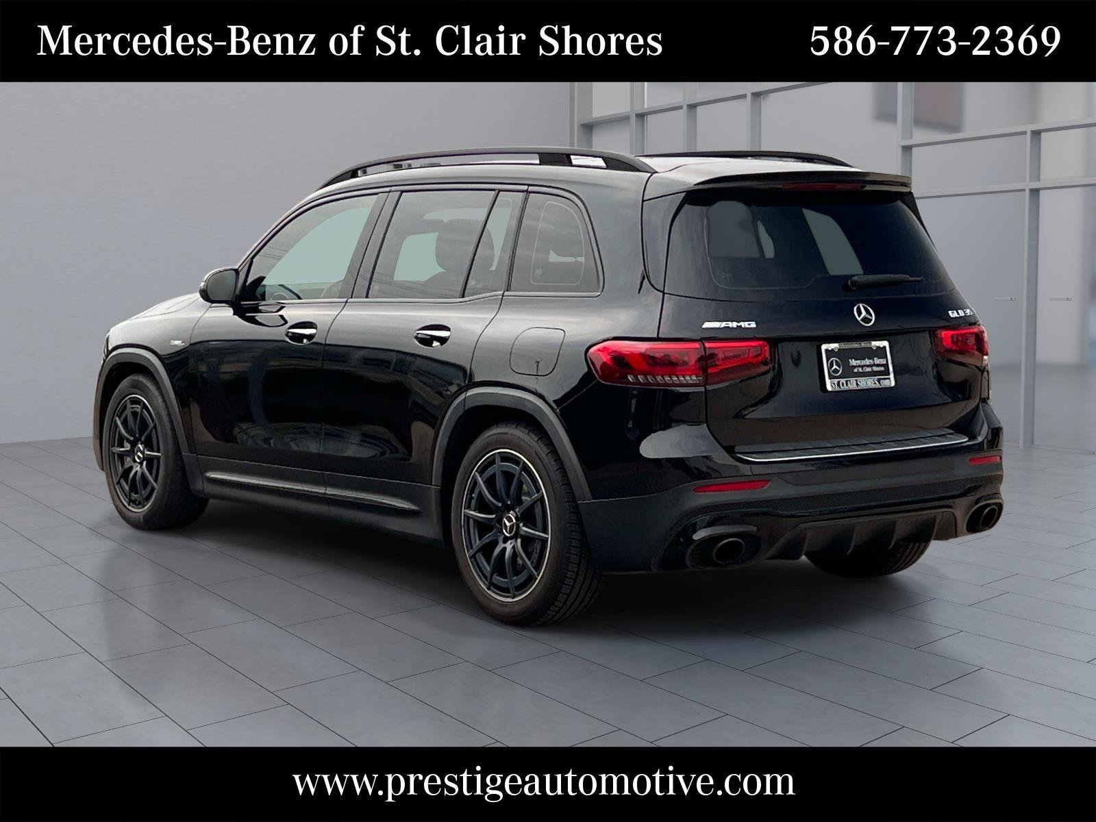 Used 2021 Mercedes-Benz GLB 35 AMG 4MATIC image 3