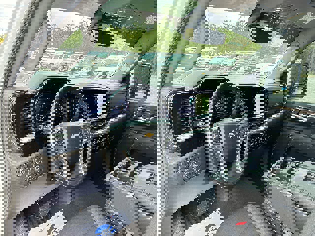 Used 2025 Chevrolet Silverado 2500 LT image 10