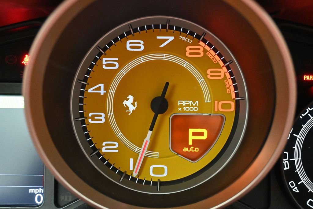 Used 2010 Ferrari California RWD image 19