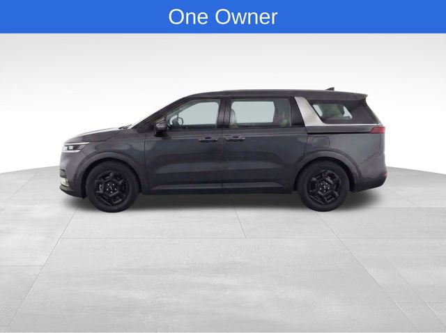 Used 2025 Kia Carnival image 4