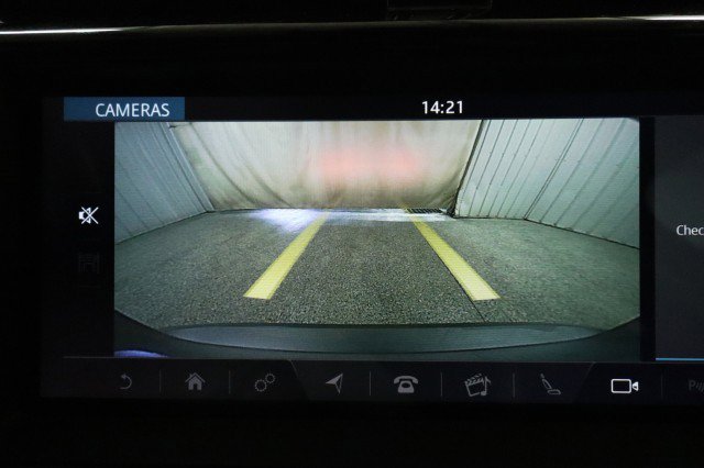 Used 2020 Jaguar XE S AWD/4WD image 18