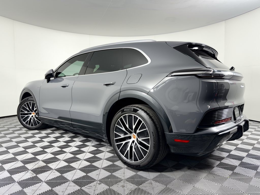 New 2026 Porsche Cayenne Electric AWD/4WD image 3