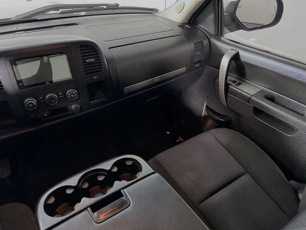 Used 2010 Chevrolet Silverado 1500 LT image 21