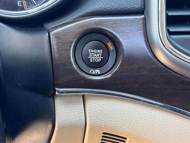 Used 2018 Jeep Grand Cherokee Limited image 27