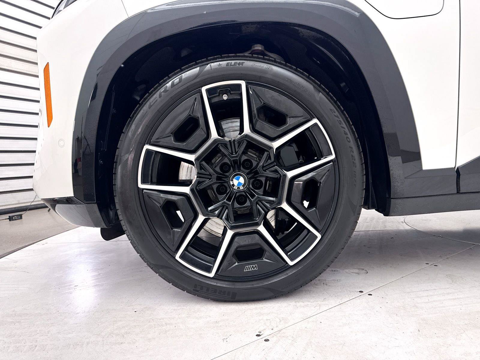 Used 2024 BMW XM AWD/4WD image 32