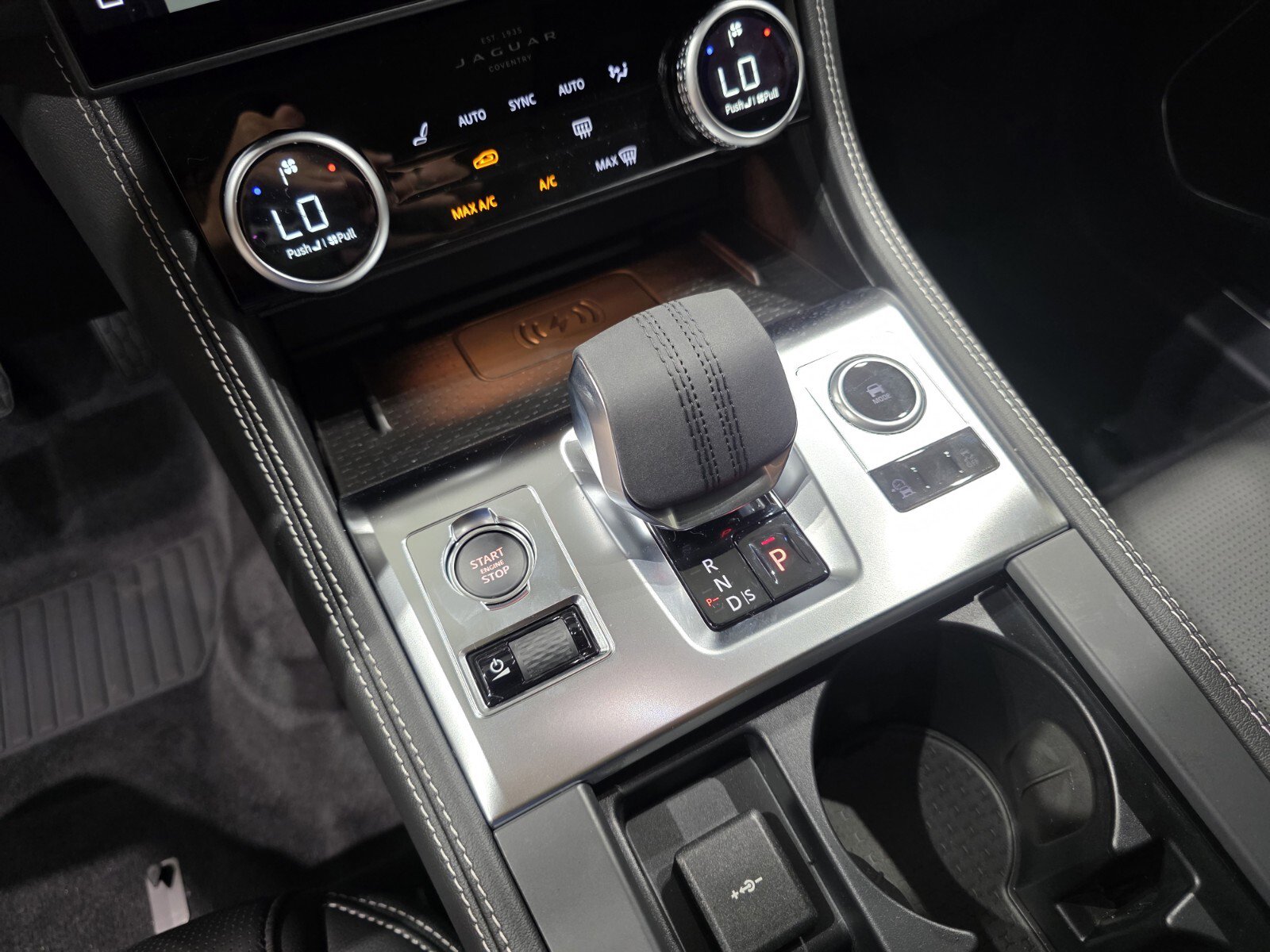 New 2026 Jaguar F-PACE R-Dynamic S AWD/4WD image 18