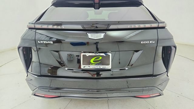 Used 2025 Cadillac Lyriq Sport AWD/4WD image 11